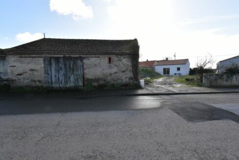 AGENCE IMMO PORNIC MAISON 2 PIÈCES 80 M² 213 M² - GRANGE À RÉNOVER EN PLEIN BOURG DE CHAUVÉ